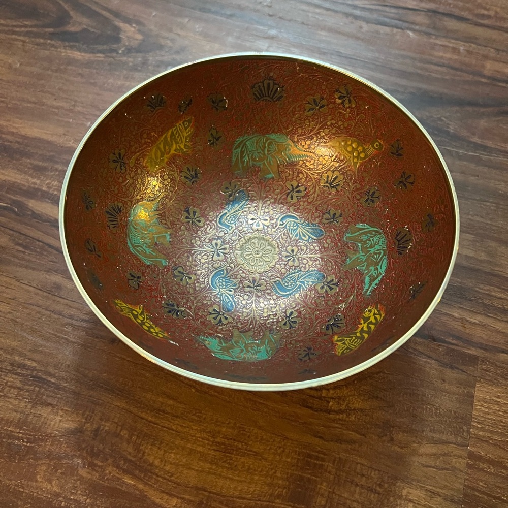 Solid brass , Hand Painted Indonesian Carved Bowl - Picture 2 of 5